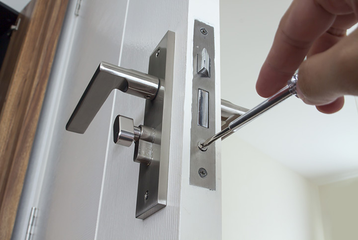 Our local locksmiths are able to repair and install door locks for properties in Docklands and the local area.
